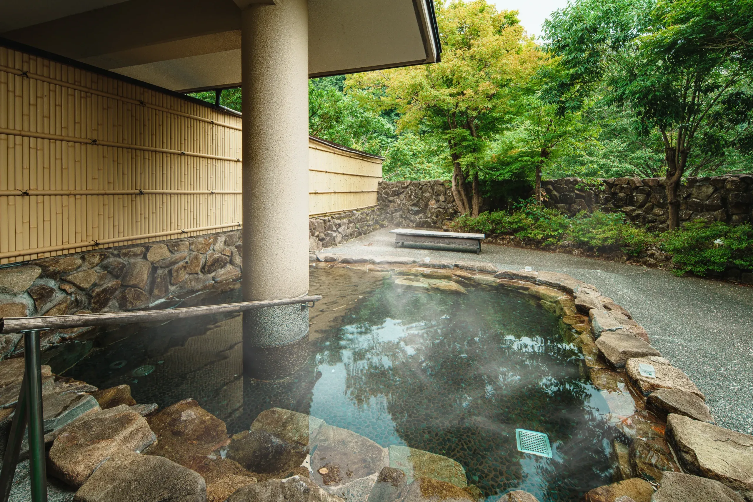 くわどり湯ったり村