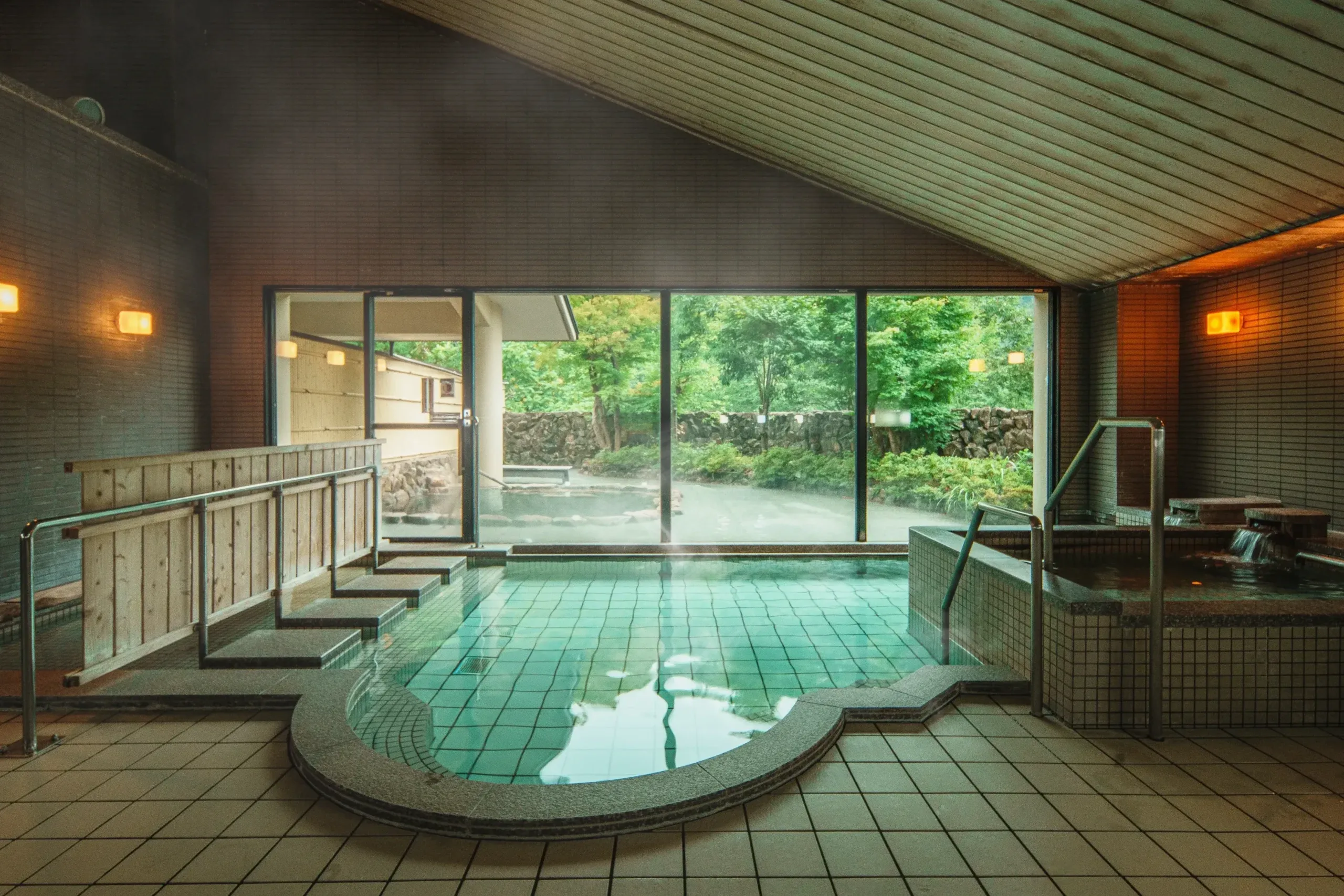 くわどり湯ったり村